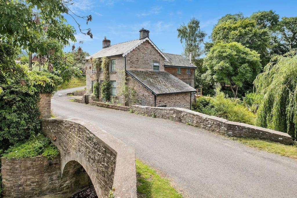 Luxury Cottage Near Hay-On-Wye Llanigon Екстериор снимка